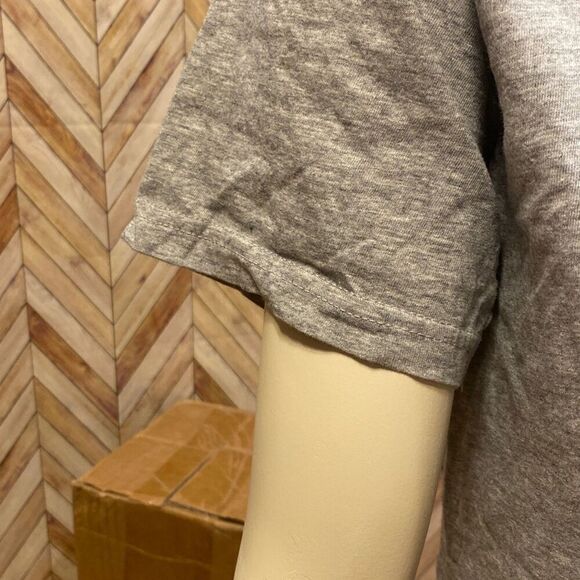 Typographia “45 RPM Vinyl Forever”, Medium Shortsleeved, Gray T-shirt, Unisex - Picture 4 of 13